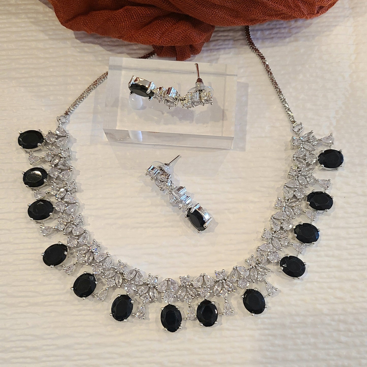 Amalfi Necklace, Ebony Black